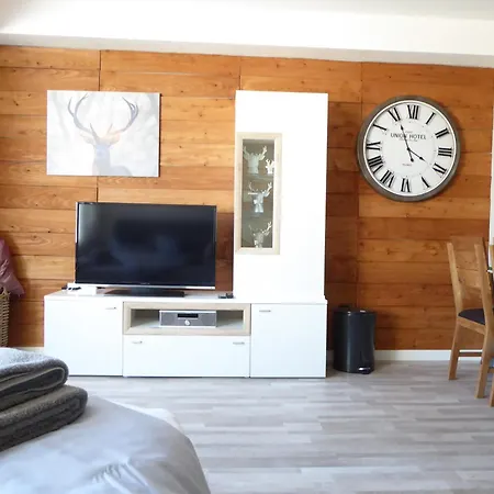 Mountain Pool Sauna Hund 4 Pers Wifi Near Lift Appartamento